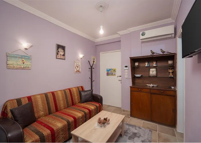 The Sweetest Acropolis Flat